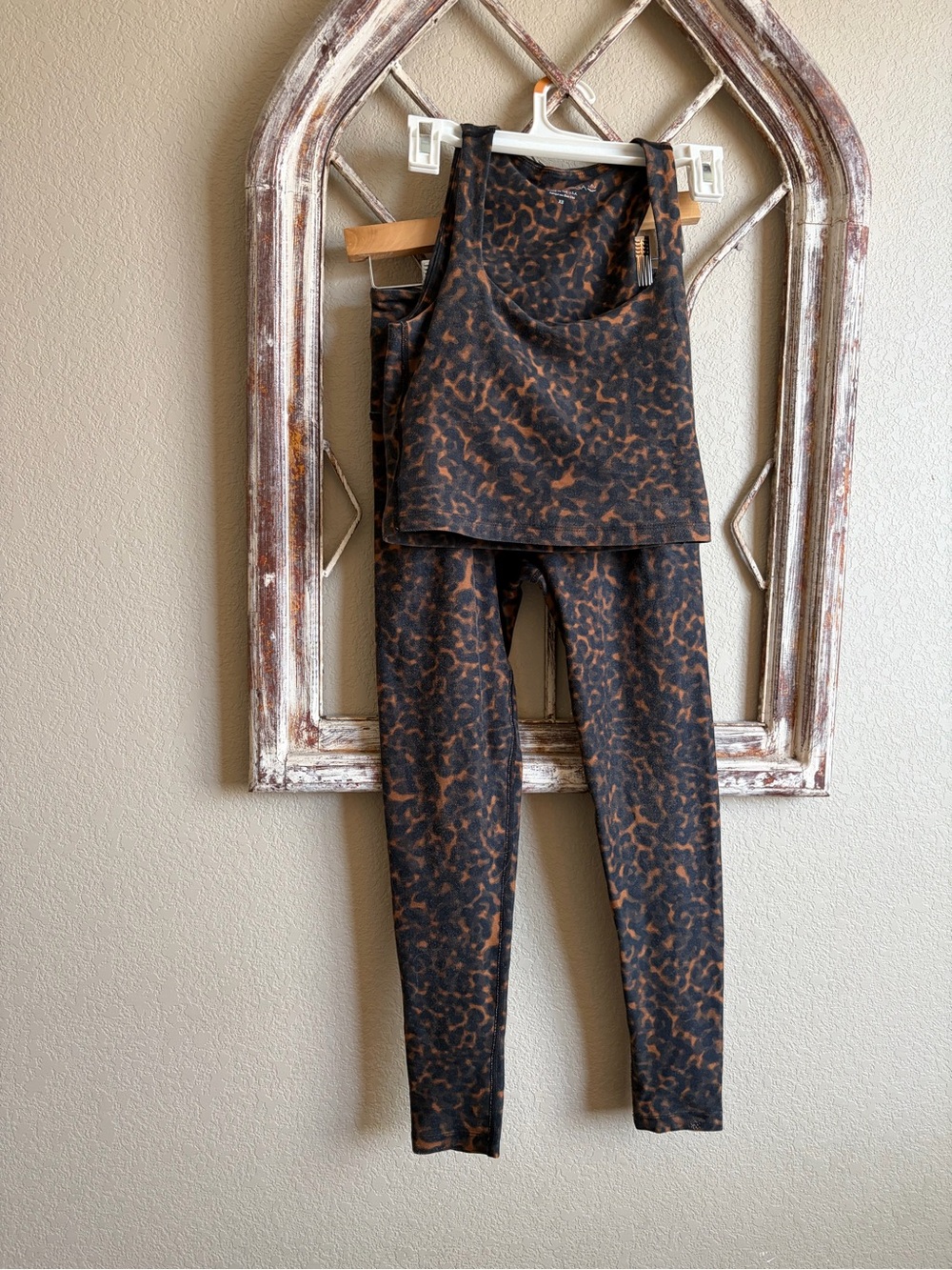 Beyond Yoga Animal Print Set